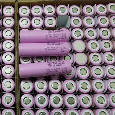 Tipi e cause di inflazione nelle batterie agli ioni di litio